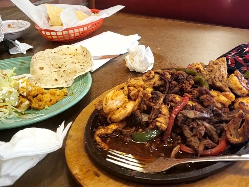 La Fiesta Union City interior